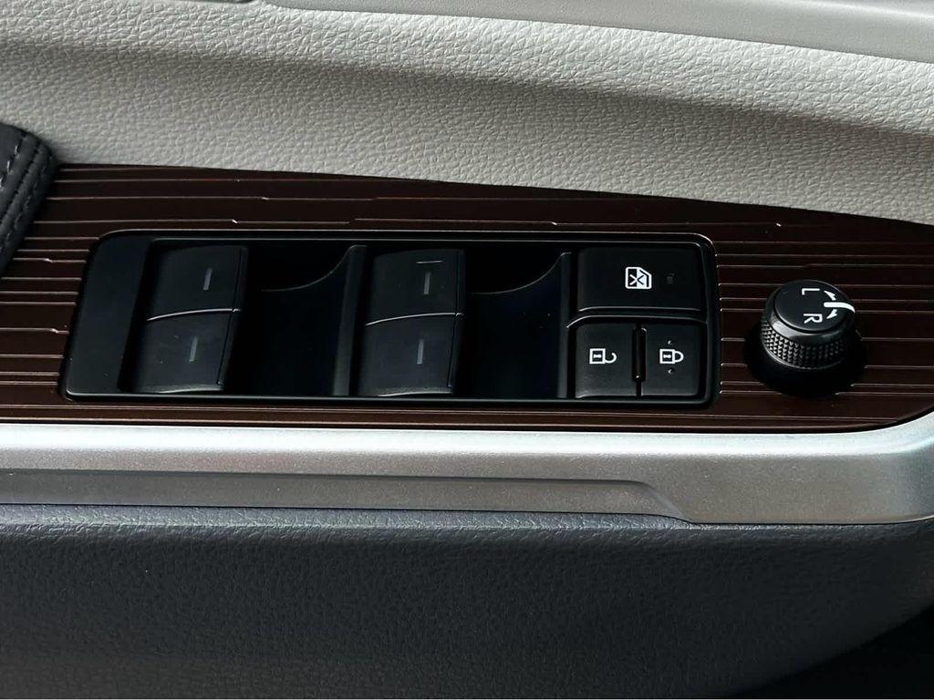 used 2024 Toyota Sienna car, priced at $39,995