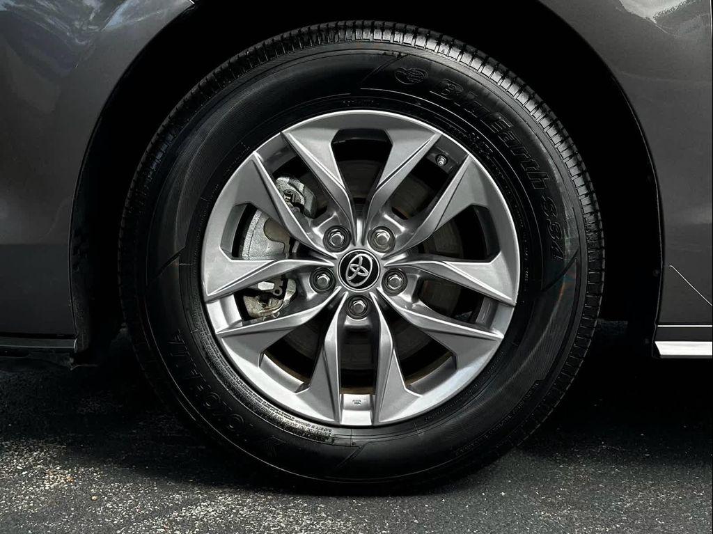 used 2024 Toyota Sienna car, priced at $39,995