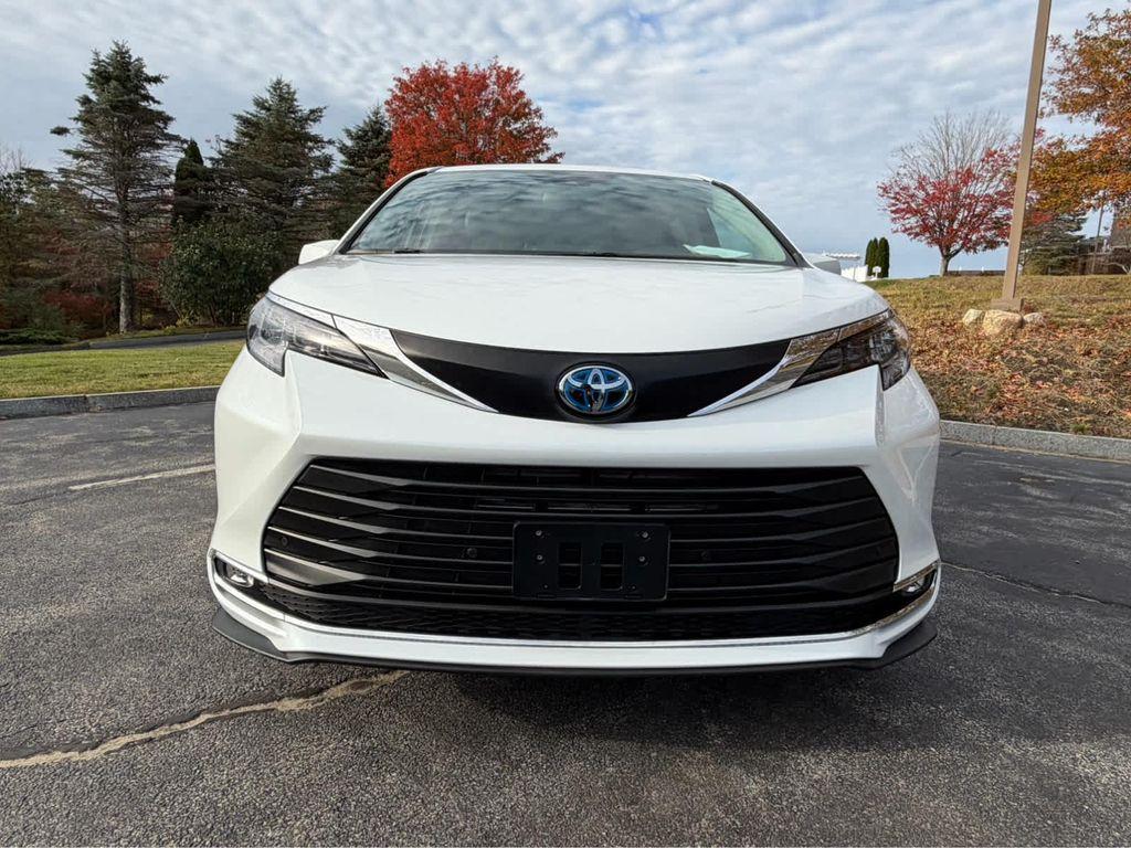used 2024 Toyota Sienna car, priced at $45,995