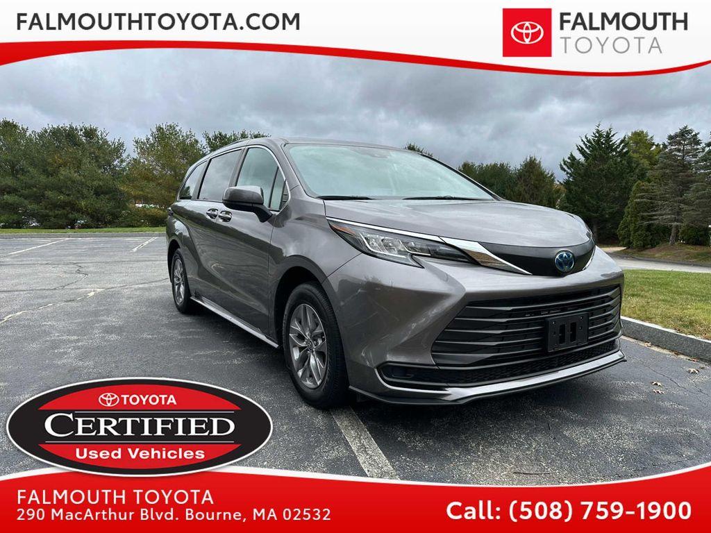 used 2023 Toyota Sienna car, priced at $38,995
