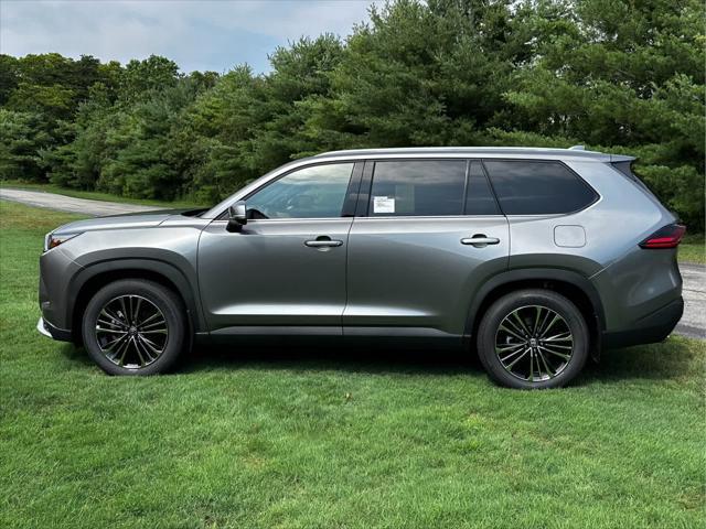 new 2025 Toyota Grand Highlander Hybrid car, priced at $62,878