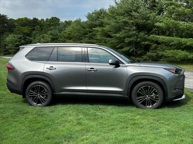new 2025 Toyota Grand Highlander Hybrid car, priced at $62,878