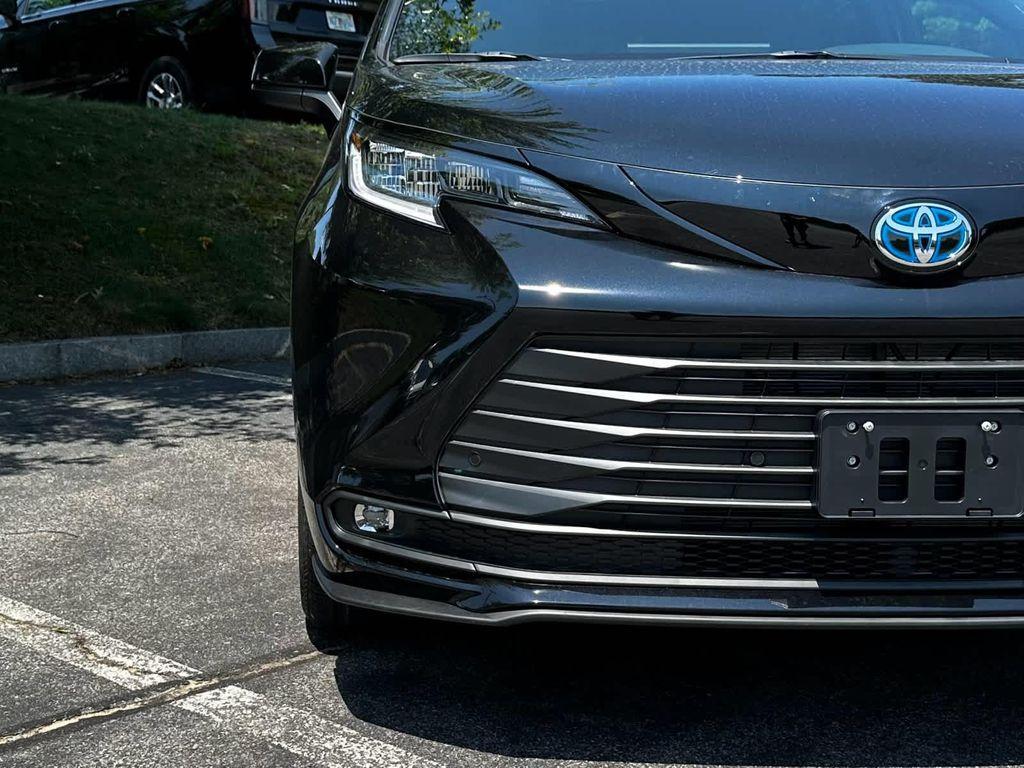 new 2025 Toyota Sienna car, priced at $51,920