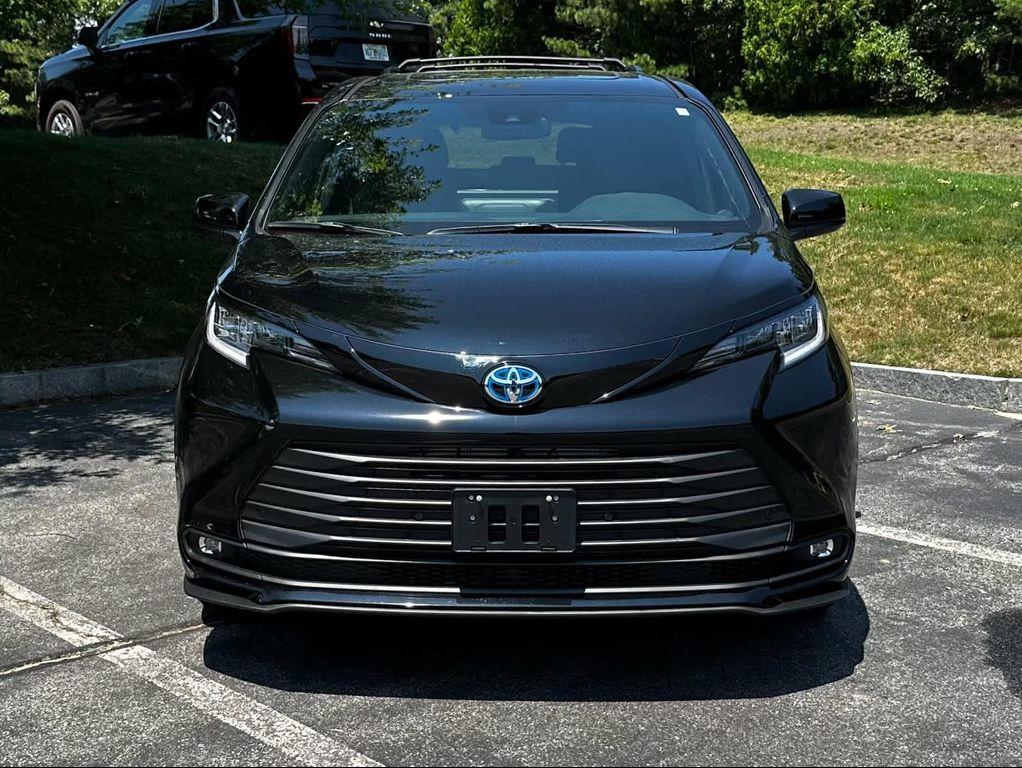 new 2025 Toyota Sienna car, priced at $51,920