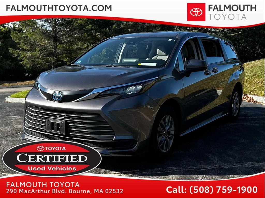 used 2024 Toyota Sienna car, priced at $41,995