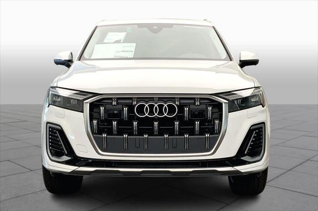 new 2025 Audi Q7 car, priced at $70,400