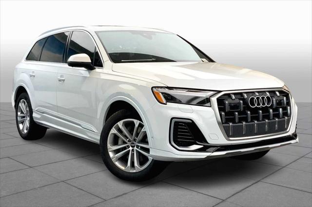 new 2025 Audi Q7 car, priced at $74,755