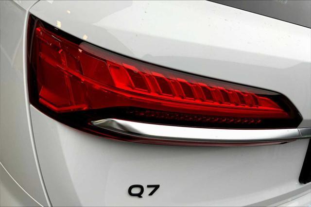 new 2025 Audi Q7 car, priced at $74,755