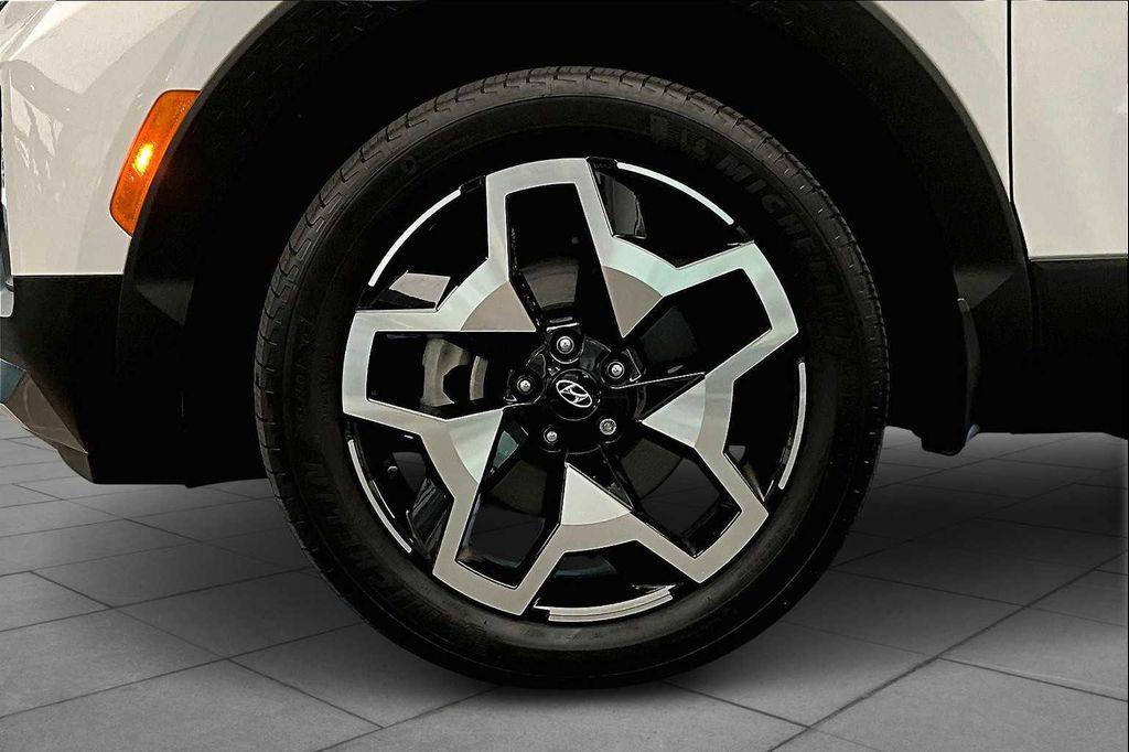 used 2024 Hyundai SANTA CRUZ car, priced at $29,999