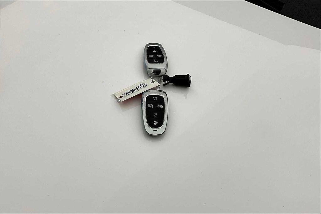 used 2024 Hyundai SANTA CRUZ car, priced at $29,999