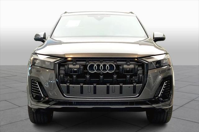 new 2025 Audi Q7 car, priced at $77,705