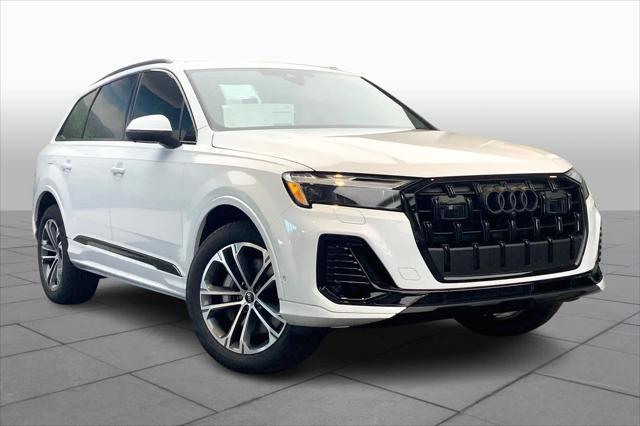 new 2025 Audi Q7 car, priced at $71,700