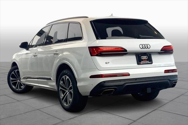 new 2025 Audi Q7 car, priced at $71,700