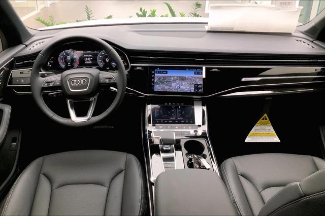 new 2025 Audi Q7 car, priced at $71,700