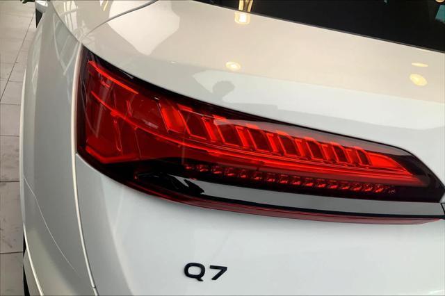 new 2025 Audi Q7 car, priced at $71,700