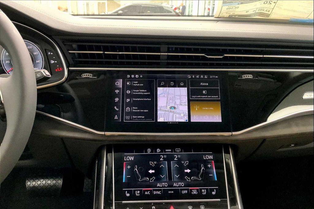 new 2025 Audi Q7 car, priced at $76,205