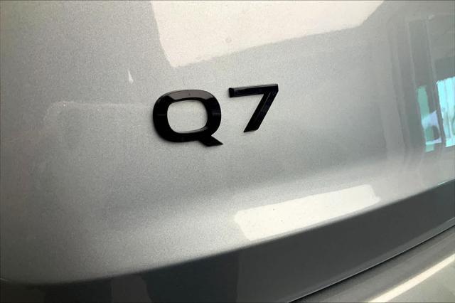 new 2025 Audi Q7 car, priced at $77,090