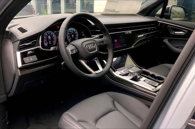 new 2025 Audi Q7 car, priced at $71,320