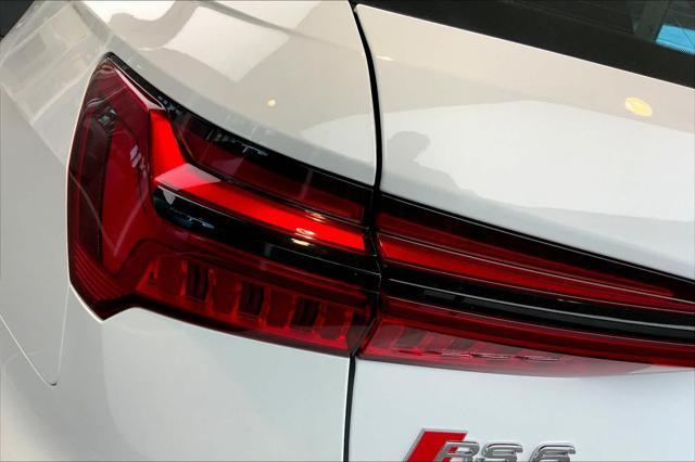 used 2025 Audi RS 6 Avant car, priced at $135,726