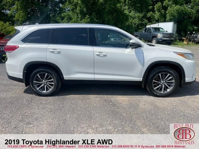 used 2019 Toyota Highlander car, priced at $23,995