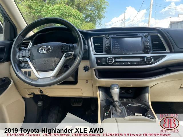 used 2019 Toyota Highlander car, priced at $23,995