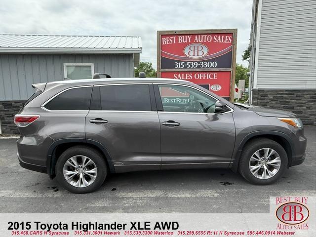 used 2015 Toyota Highlander car, priced at $16,995