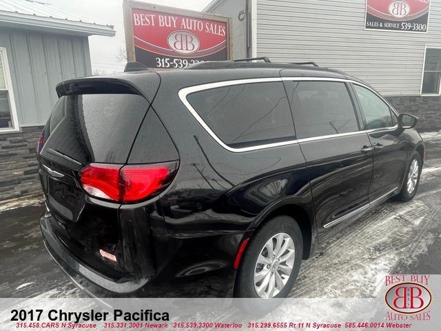 used 2017 Chrysler Pacifica car, priced at $15,995