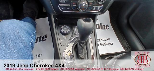 used 2019 Jeep Cherokee car, priced at $12,995