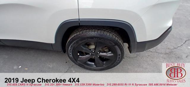 used 2019 Jeep Cherokee car, priced at $12,995