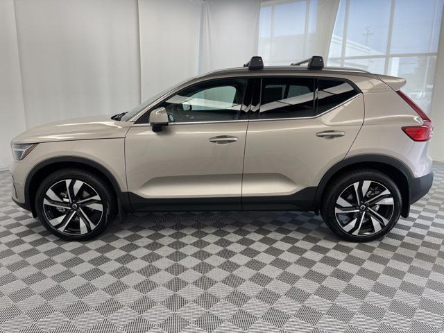 new 2024 Volvo XC40 car, priced at $46,195