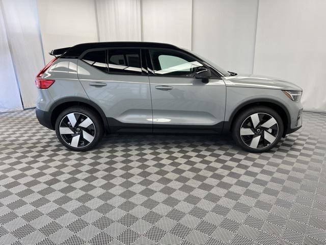 new 2024 Volvo XC40 car, priced at $60,205