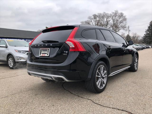 used 2018 Volvo V60 Cross Country car, priced at $21,900
