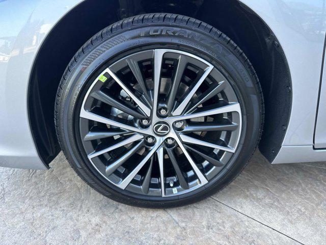 new 2025 Lexus ES 350 car, priced at $50,289