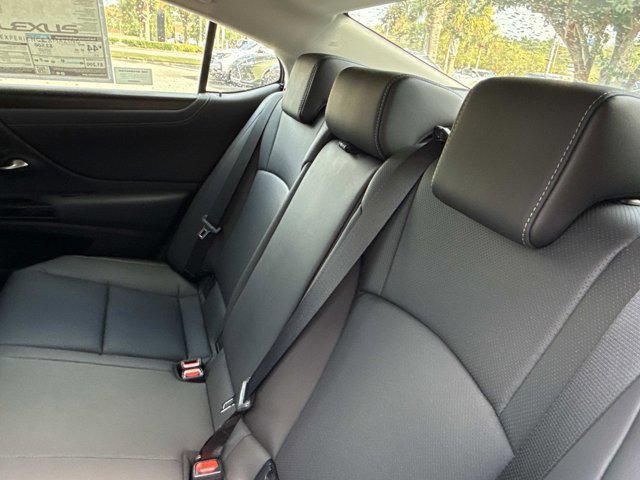 new 2025 Lexus ES 300h car, priced at $50,599