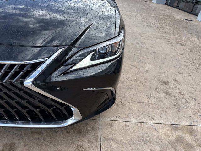 new 2025 Lexus ES 300h car, priced at $50,599