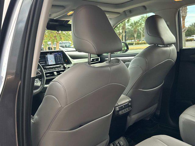 used 2020 Toyota Highlander car, priced at $31,990