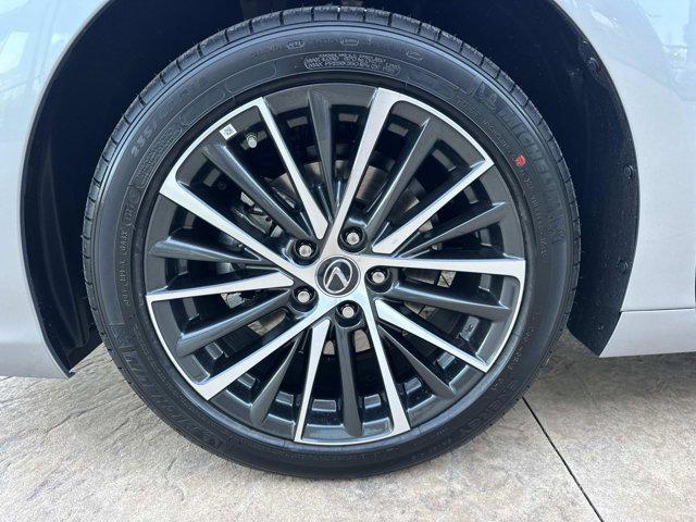 new 2025 Lexus ES 350 car, priced at $48,110