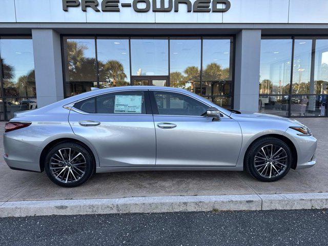 new 2025 Lexus ES 350 car, priced at $48,110