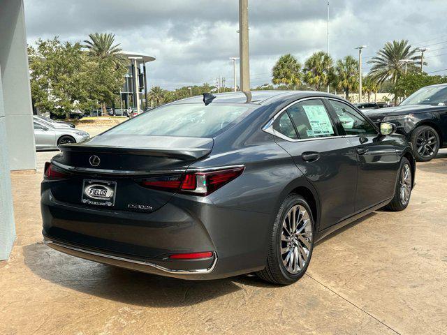 new 2025 Lexus ES 300h car, priced at $54,039