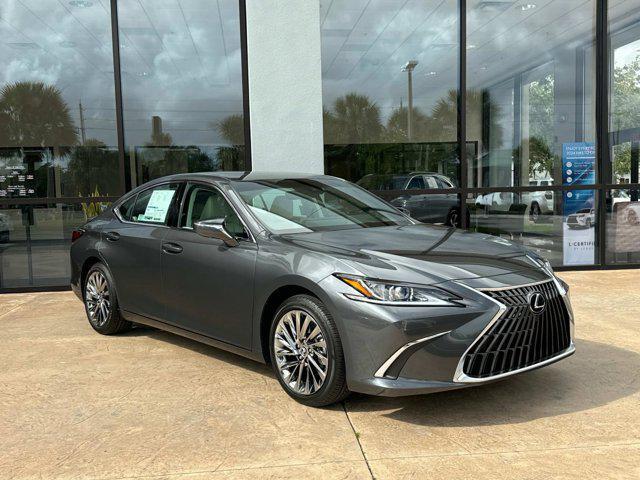 new 2025 Lexus ES 300h car, priced at $54,039