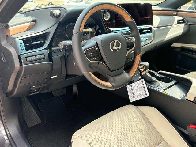 new 2025 Lexus ES 300h car, priced at $54,039