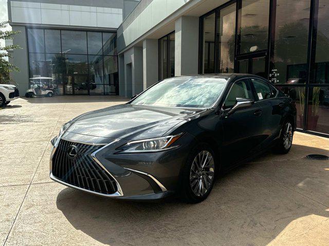 new 2025 Lexus ES 300h car, priced at $54,039