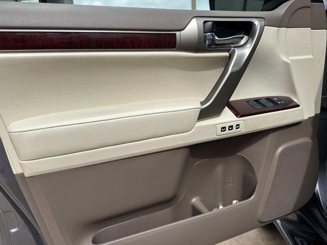 used 2019 Lexus GX 460 car, priced at $33,990
