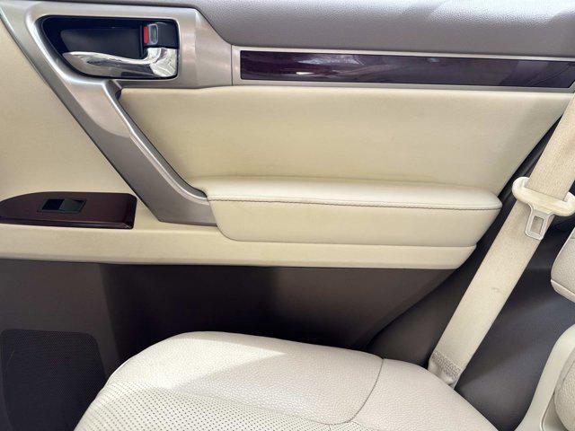 used 2019 Lexus GX 460 car, priced at $33,990