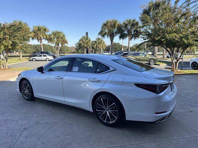 new 2025 Lexus ES 350 car, priced at $50,289