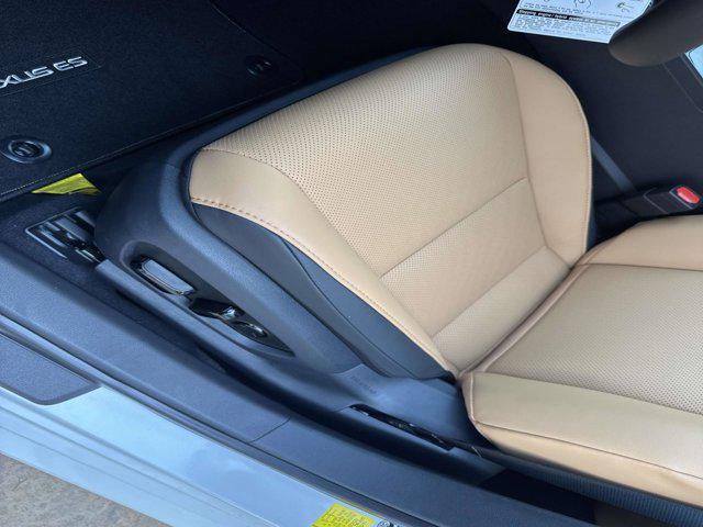 new 2025 Lexus ES 350 car, priced at $50,289