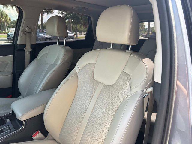 used 2022 Kia Sorento car, priced at $28,430