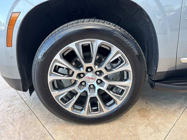 used 2025 GMC Yukon XL car, priced at $73,930