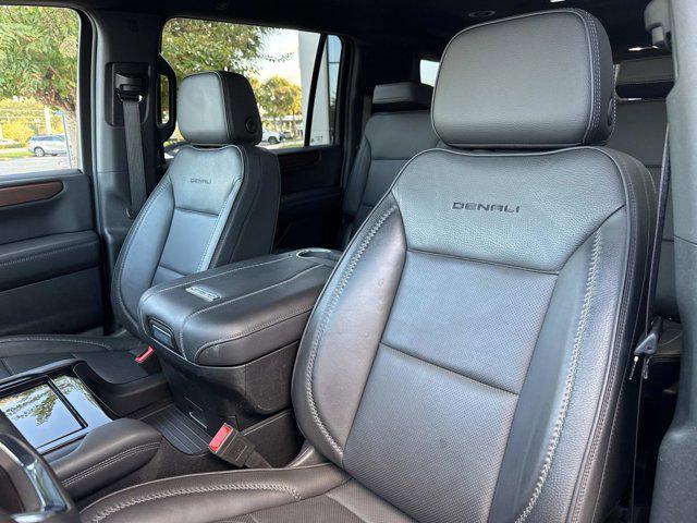 used 2025 GMC Yukon XL car, priced at $73,930