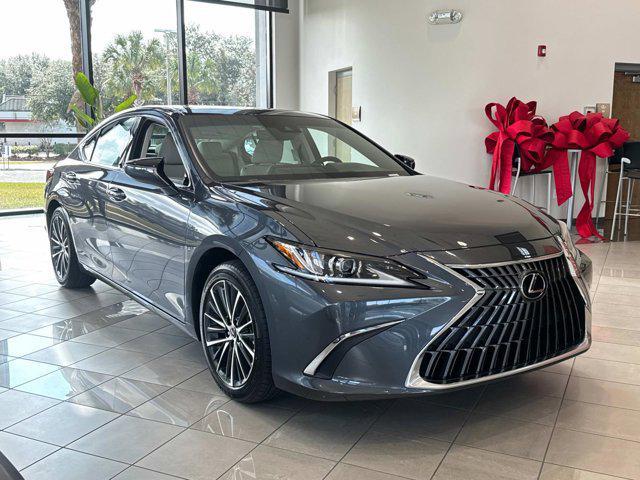 new 2025 Lexus ES 350 car, priced at $48,239